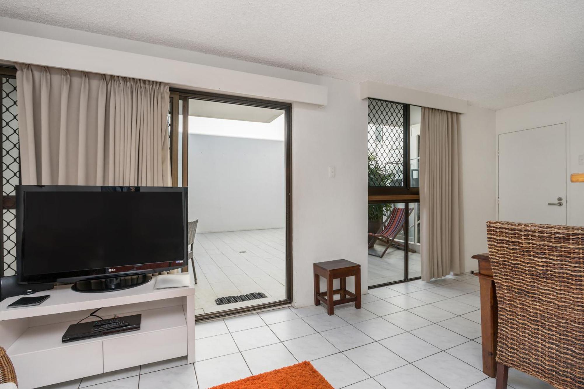 Bayview Beachfront Apartments, In Town Right On The Beach Byron Bay Zimmer foto