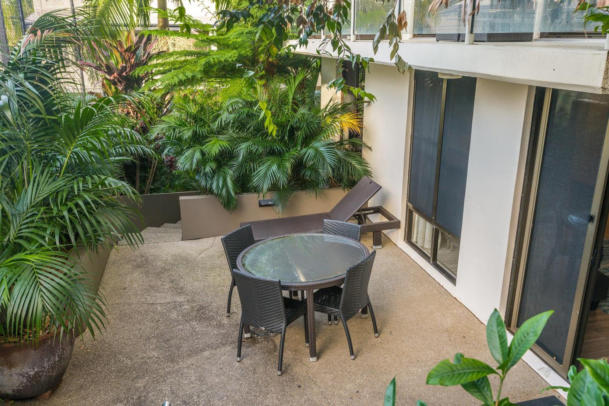 Bayview Beachfront Apartments, In Town Right On The Beach Byron Bay Zimmer foto