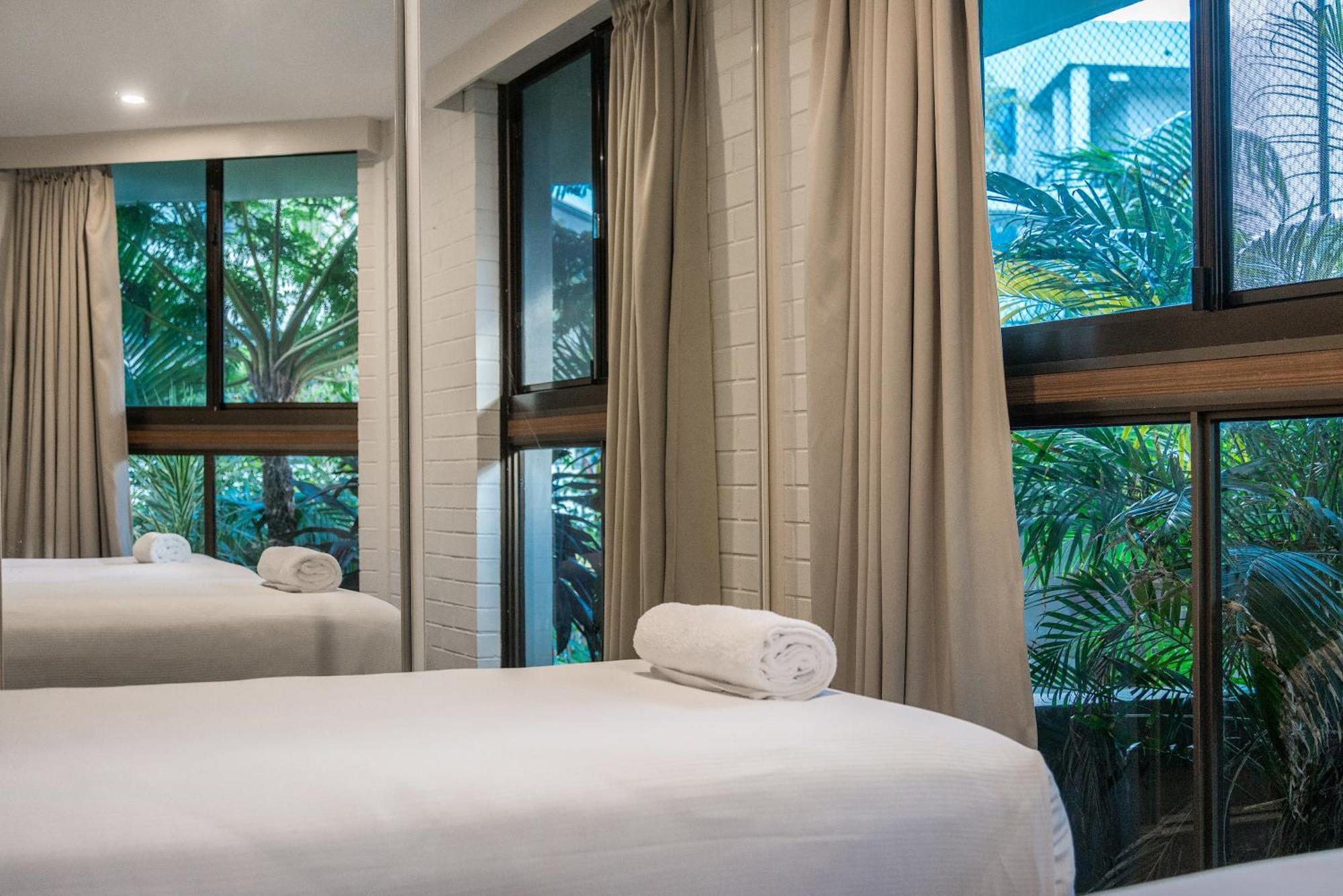 Bayview Beachfront Apartments, In Town Right On The Beach Byron Bay Zimmer foto
