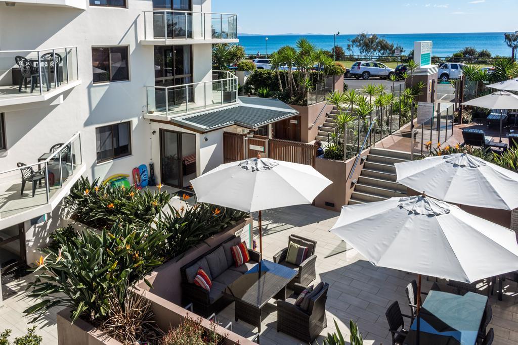 Bayview Beachfront Apartments, In Town Right On The Beach Byron Bay Exterior foto